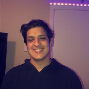 Meet your Posher, Elijah